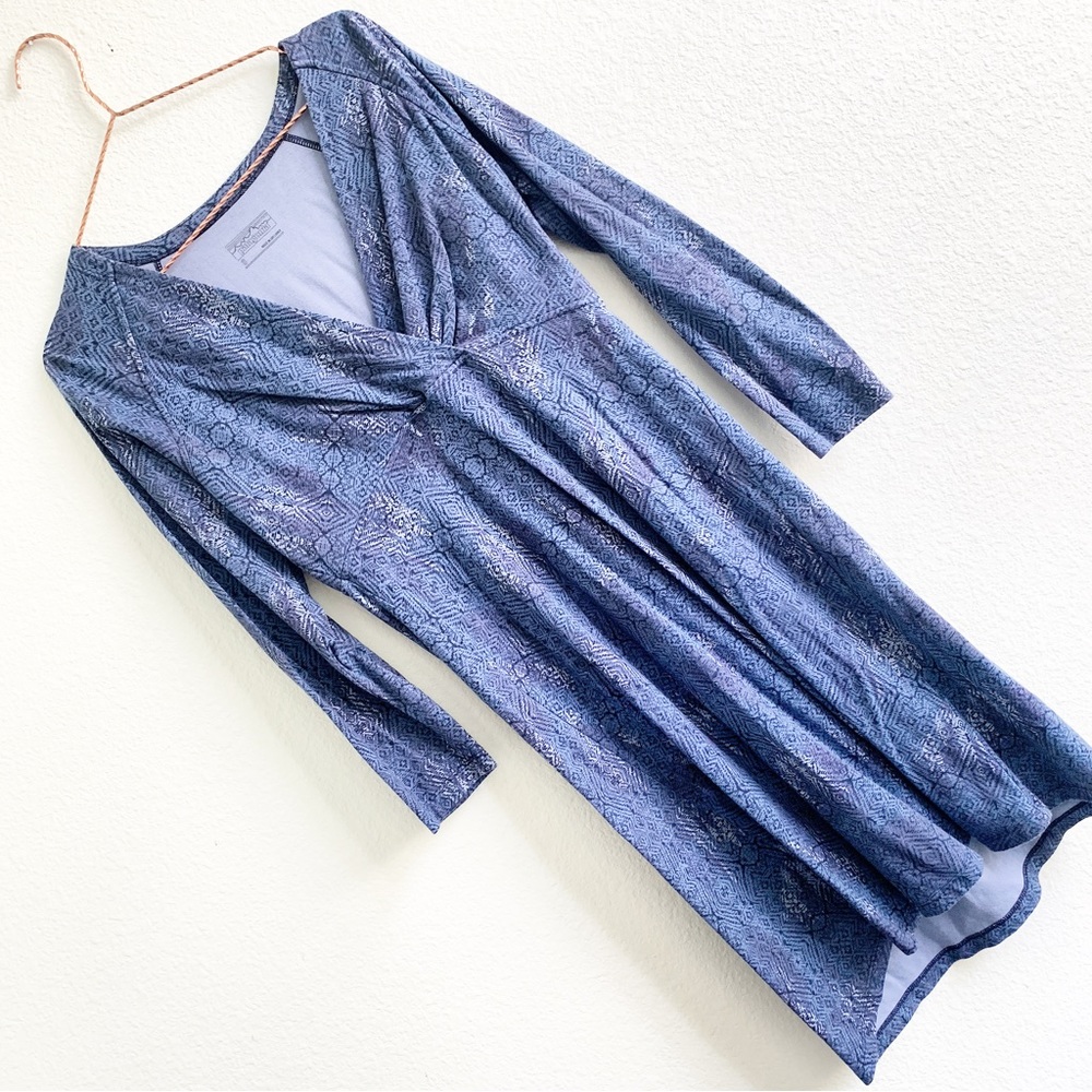 PATAGONIA outdoor dress 3/4 sleeve Small v-neck hike blue tones organic cotton